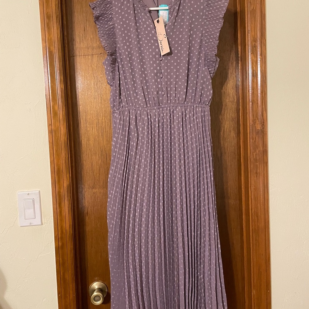 Elegant Mauve Polka Dot Midi Dress